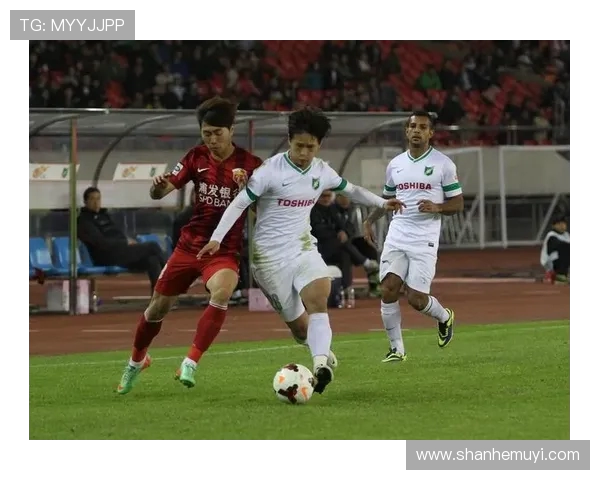 成都与杭州足球队赛后分析实力对比与战术探讨