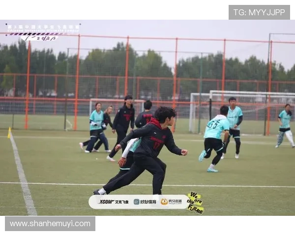 广州飞盘队意识争议引发热议球员与教练的观点碰撞解析