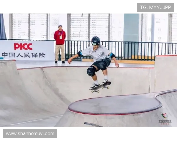 深圳滑板队在世界滑板锦标赛中的战术表现分析与点评 深圳滑板队在世界滑板锦标赛中的战术表现分析与点评