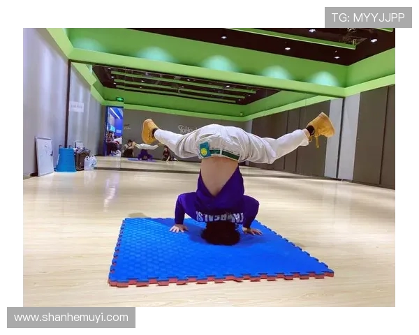 街舞文化的崛起:探秘北京街舞队的运营模式与发展策略 街舞文化的崛起:探秘北京街舞队的运营模式与发展策略