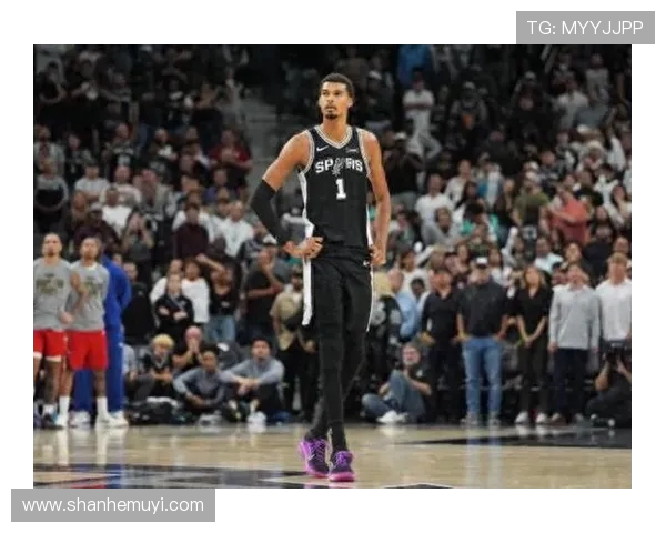 11月18日马刺对阵雷霆精彩直播全程回顾与赛后分析