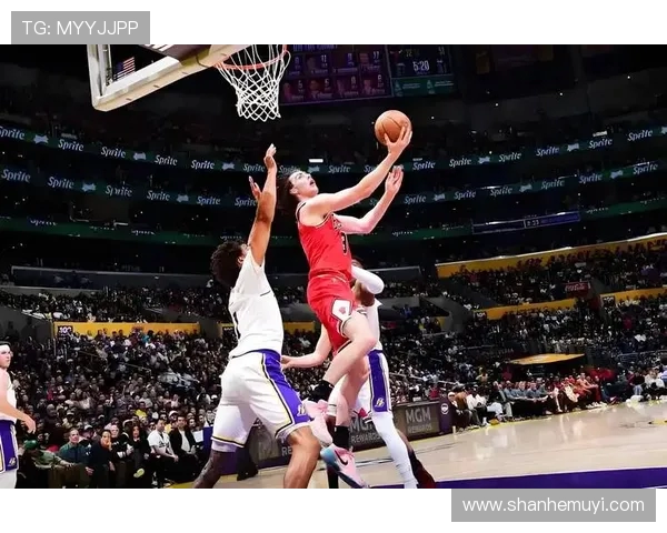 约什吉迪引领年轻球员崛起展现全能天赋与未来潜力